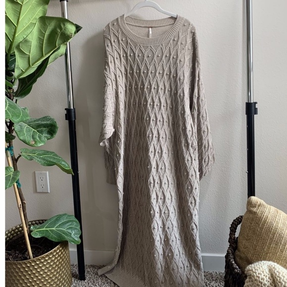 Free People Dresses & Skirts - Free People Sweater dress